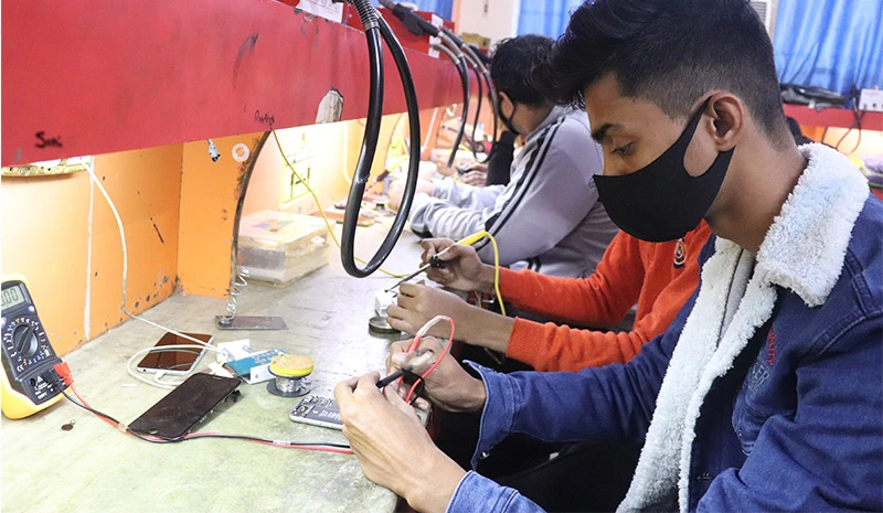 Mobile Repairing Course in delhi